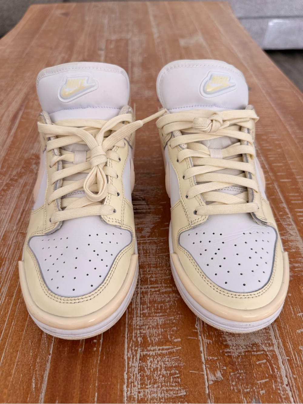 Nike Dunk SB Women’s  Cream and White Sneaker. Size W8 / 25cm UNISEX LIKE NEW!!!